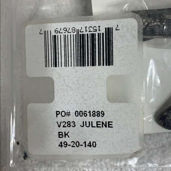 Vera Wang Sunglasses - Picture 4 of 4